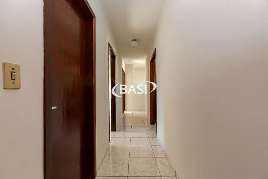 Unfurnished house with 4 bedrooms and 3 bathrooms — photo 34