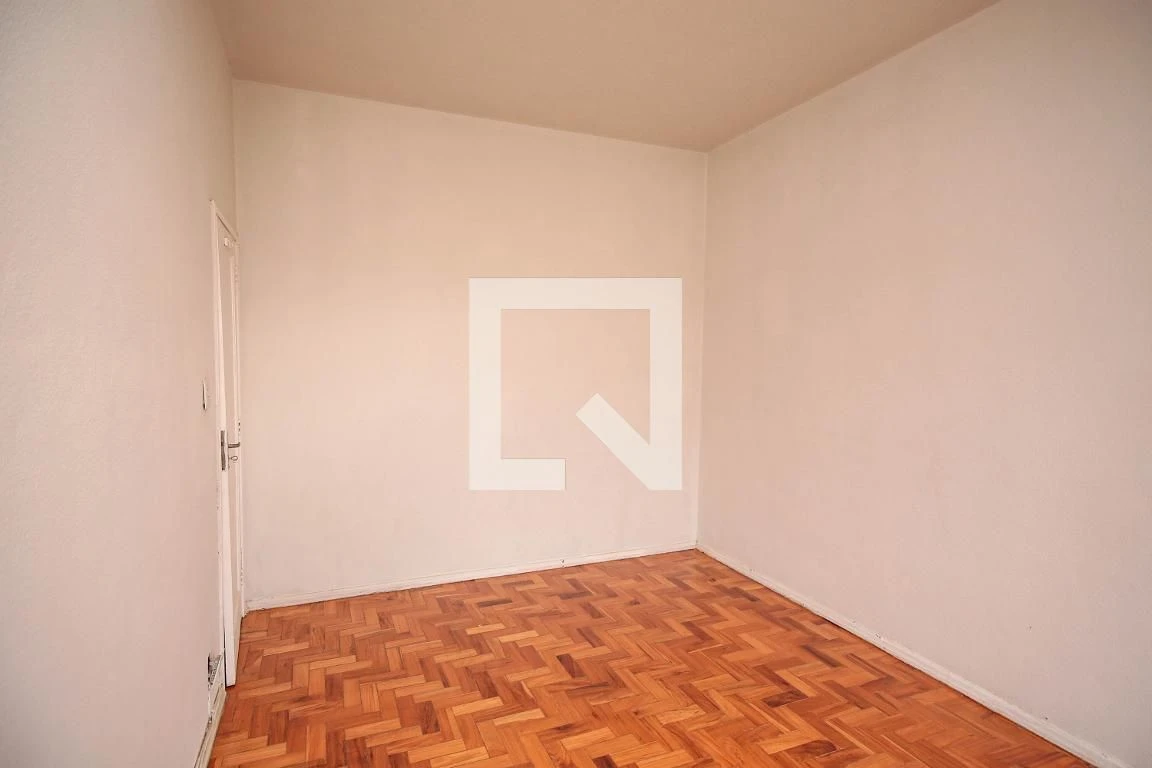 Apartment, 78 m², with wood or laminate floors — photo 11