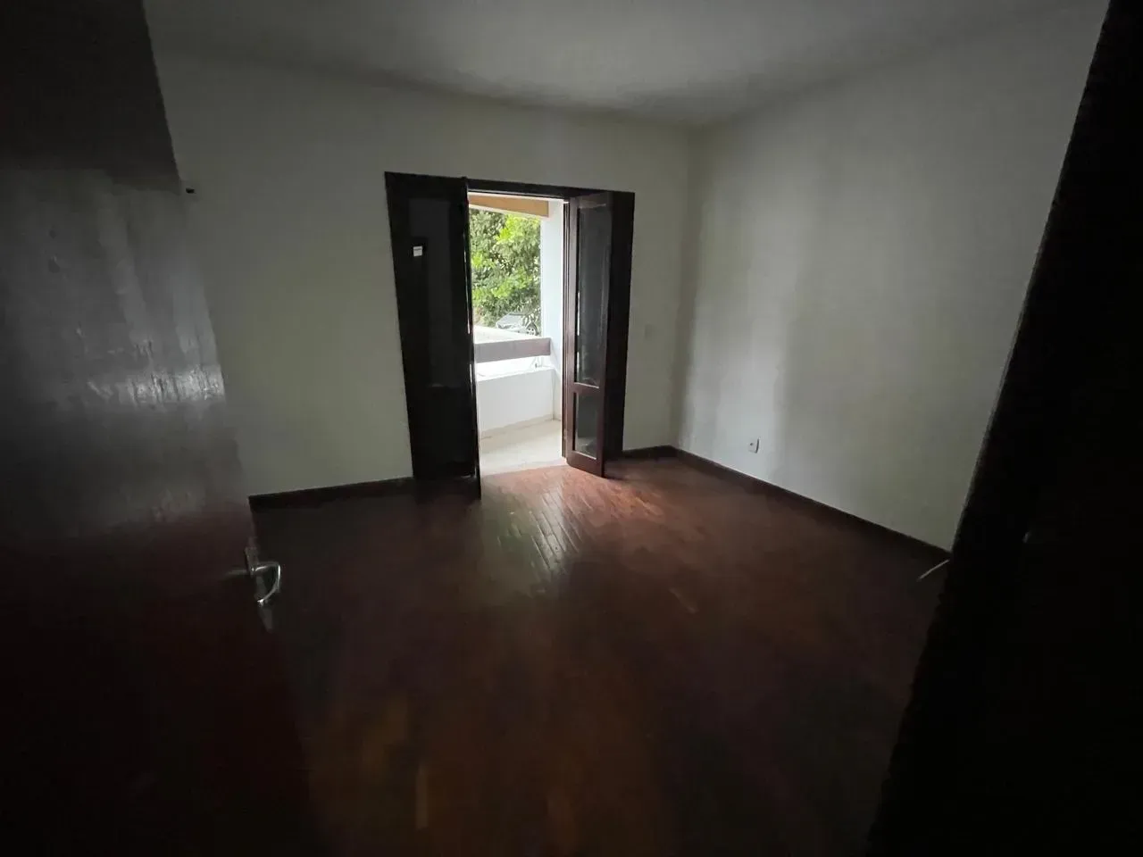 Casa triplex com 4 quartos, 2 banheiros e vaga — photo 19