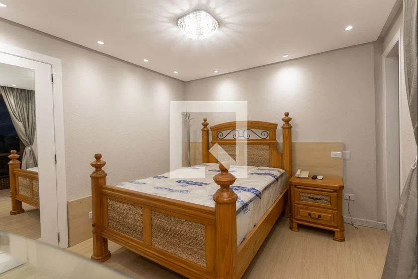 Studio with en-suite bedroom and a balcony — photo 5
