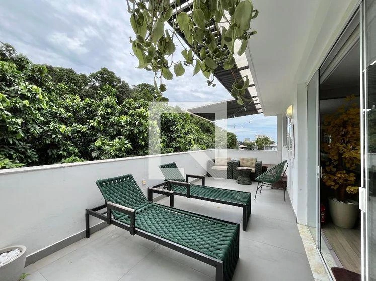 Furnished apartment, 130 m², with floor-to-ceiling windows — photo 15