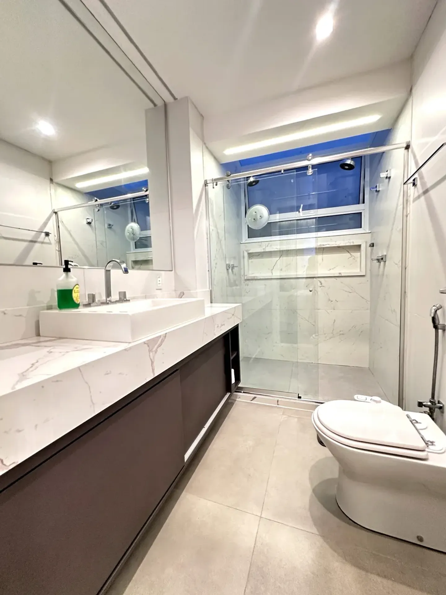 Apartamento mobiliado com 3 quartos e 3 banheiros — photo 13