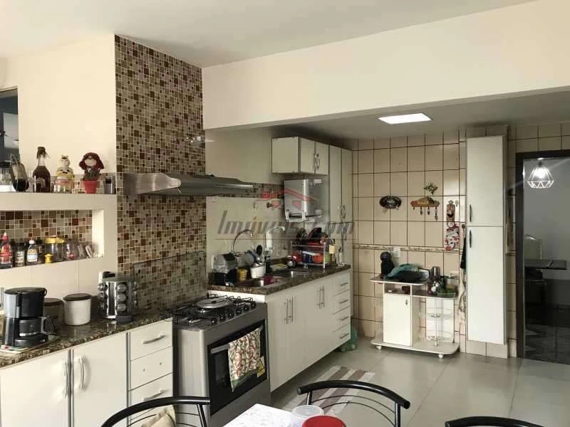 Furnished apartment with private BBQ and 400 m² — photo 14