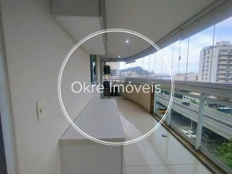 Unfurnished apartment with 2 bedrooms and 3 bathrooms — photo 22