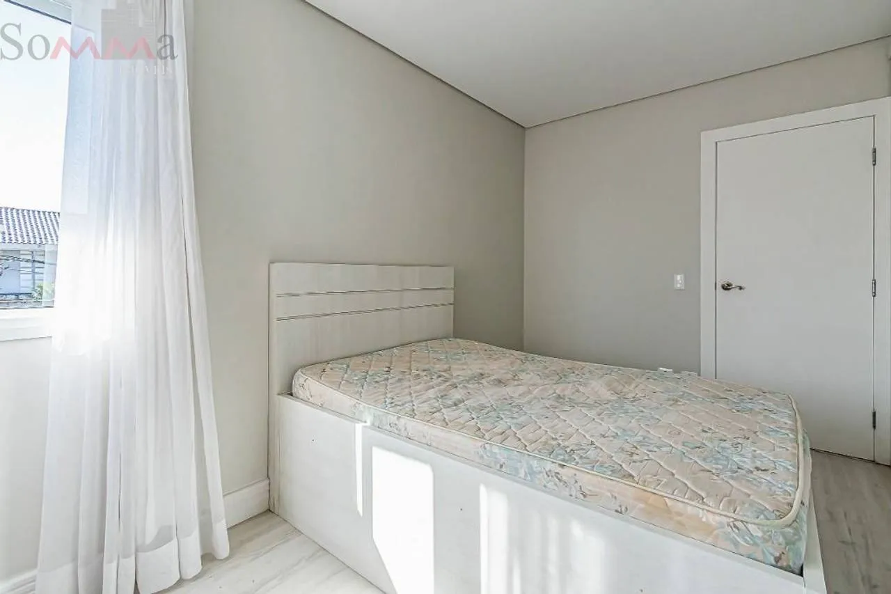 Furnished house, 323 m², with a bathtub — photo 18