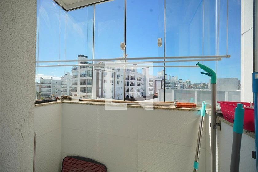 3-bedroom apartment with a water view in Florianópolis — photo 13