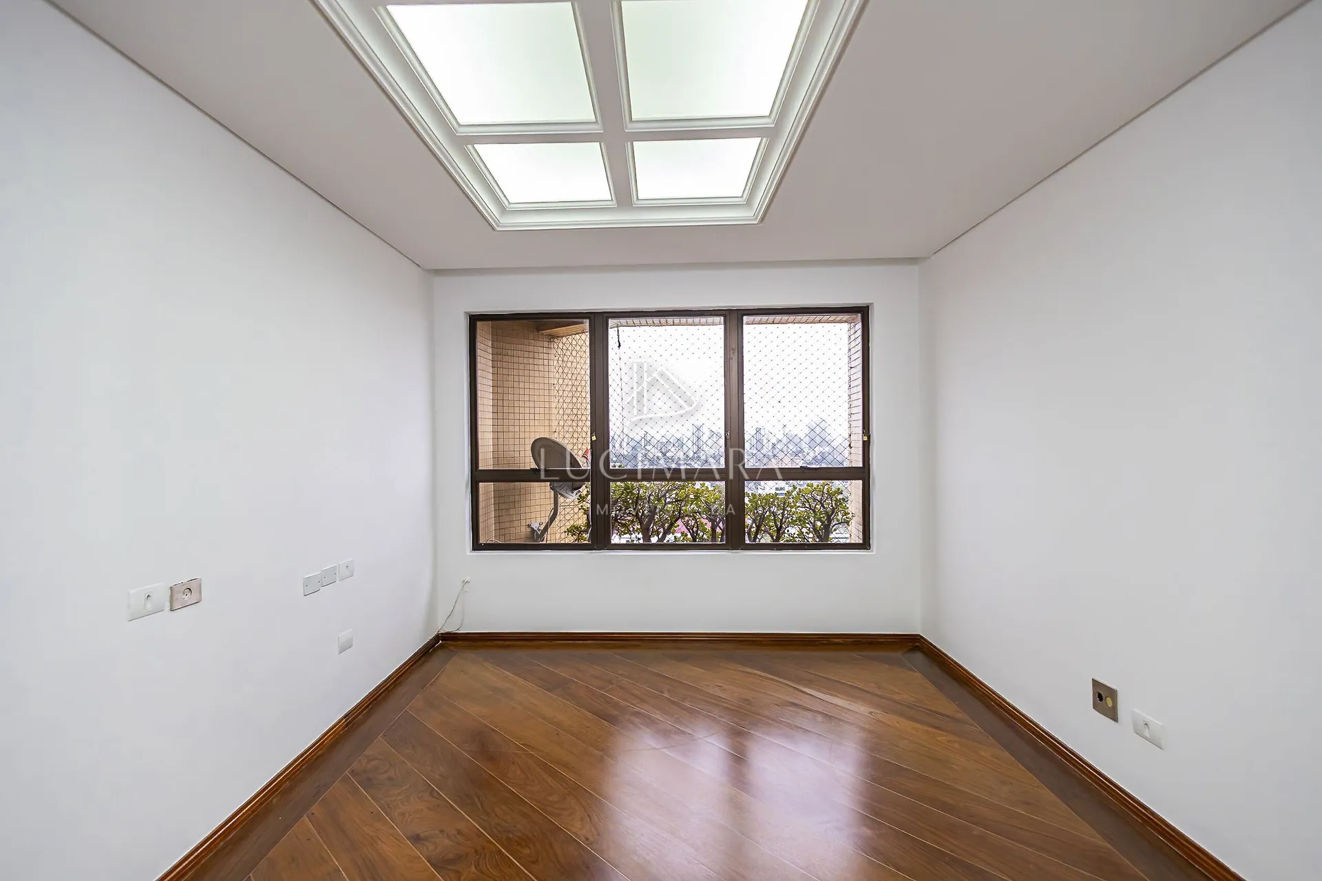 Незамеблированная квартира с 4 спальнями 427 м² — photo 24