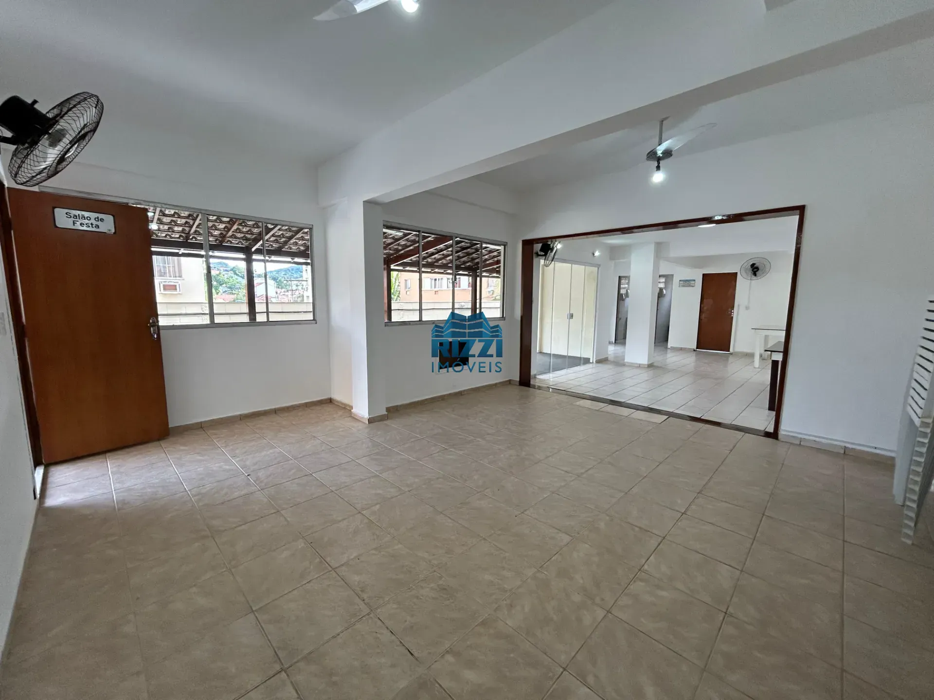 Apartment with 3 bedrooms and gas water heating — photo 21