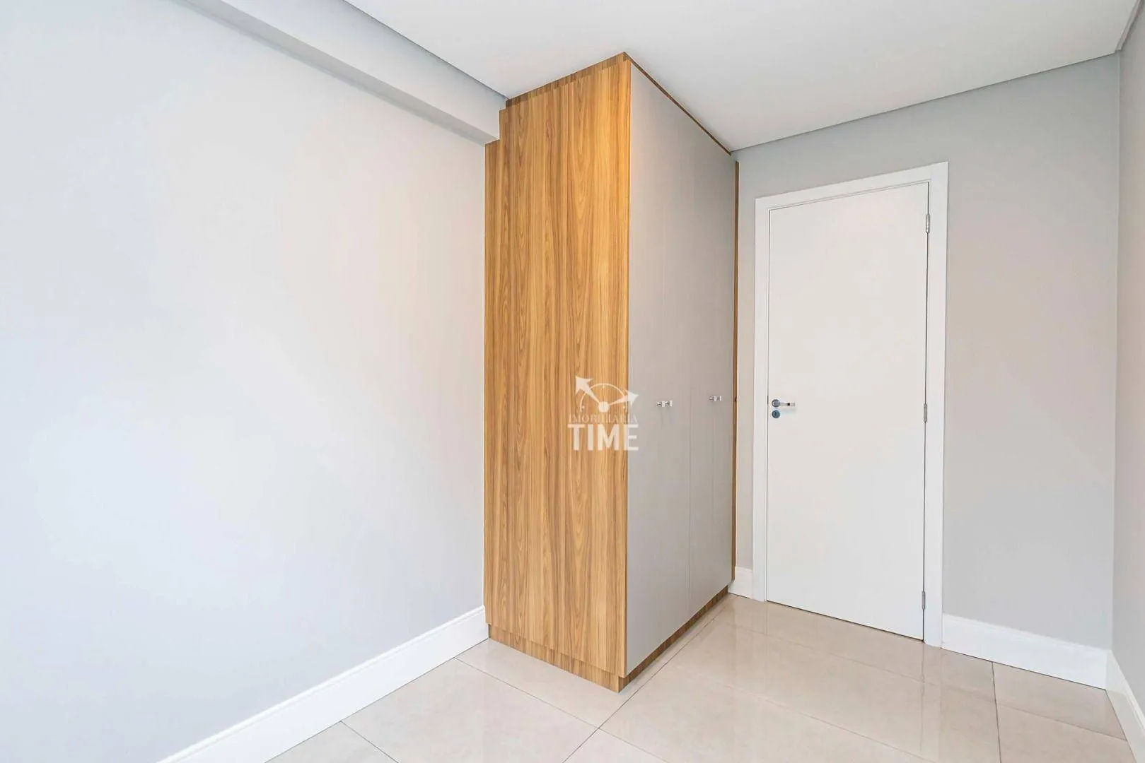 Modern 2-bedroom apartment with en-suite and 98 m² — photo 27