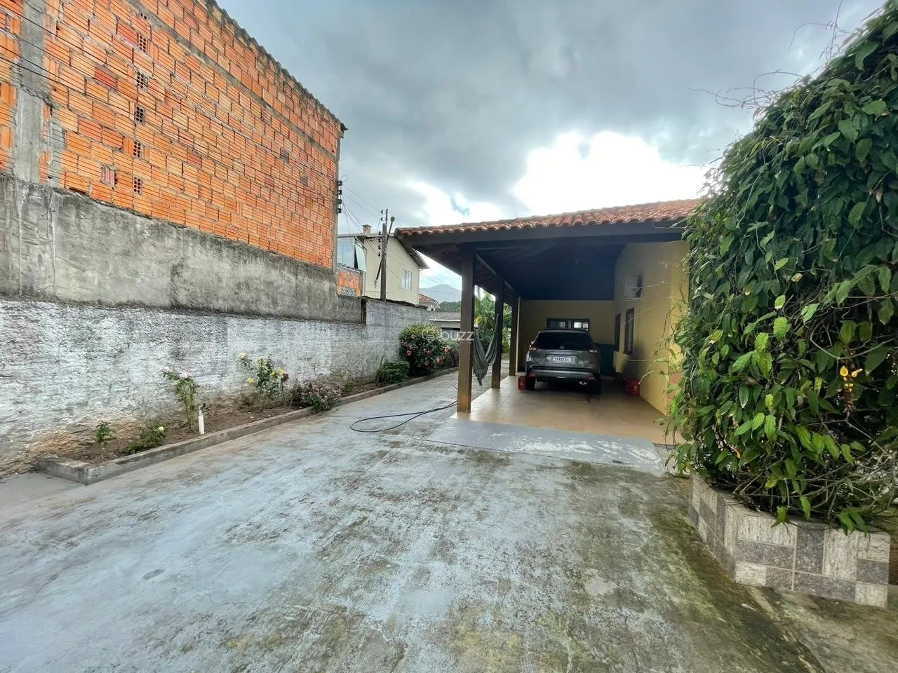 House with 5 bedrooms, 3 bathrooms and a private garden — photo 15