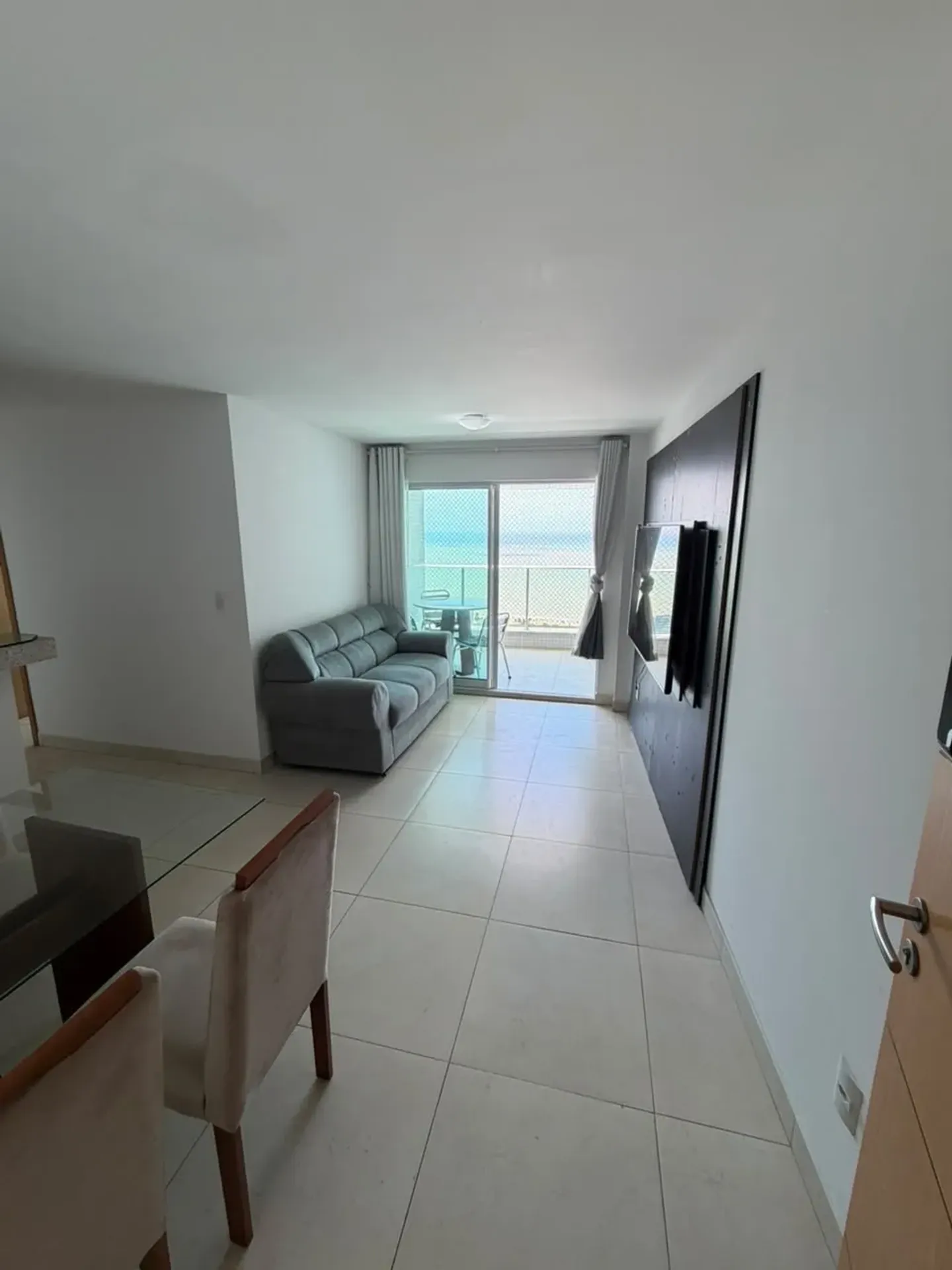 Furnished 2-bedroom apartment with city and water views — photo 8