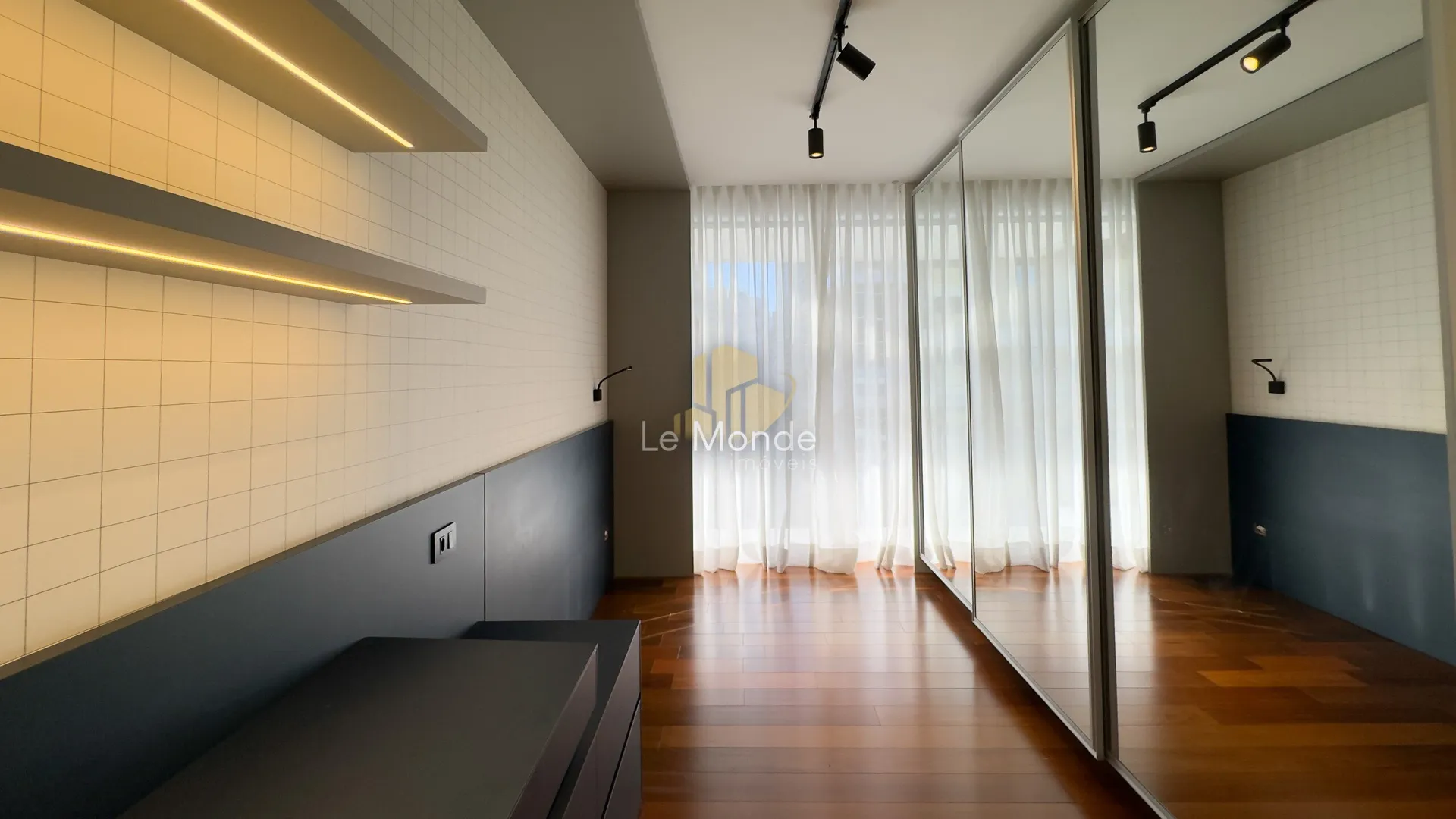 Duplex apartment with 3 bedrooms and 156 m² — photo 51