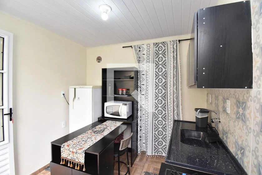 Furnished studio with balcony, gas mini-kitchen — photo 6