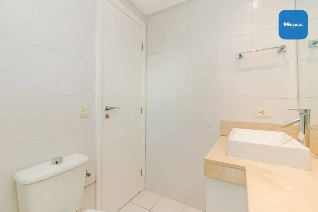 3-bedroom apartment with a home office — photo 20