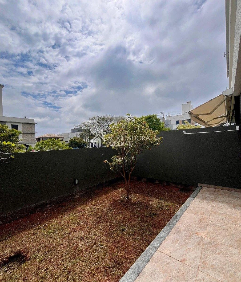 Mountain view in a 2-bedroom apartment, 80 m² — photo 25