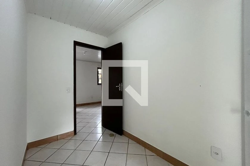 Rental house with 3 bedrooms and a private garden — photo 10