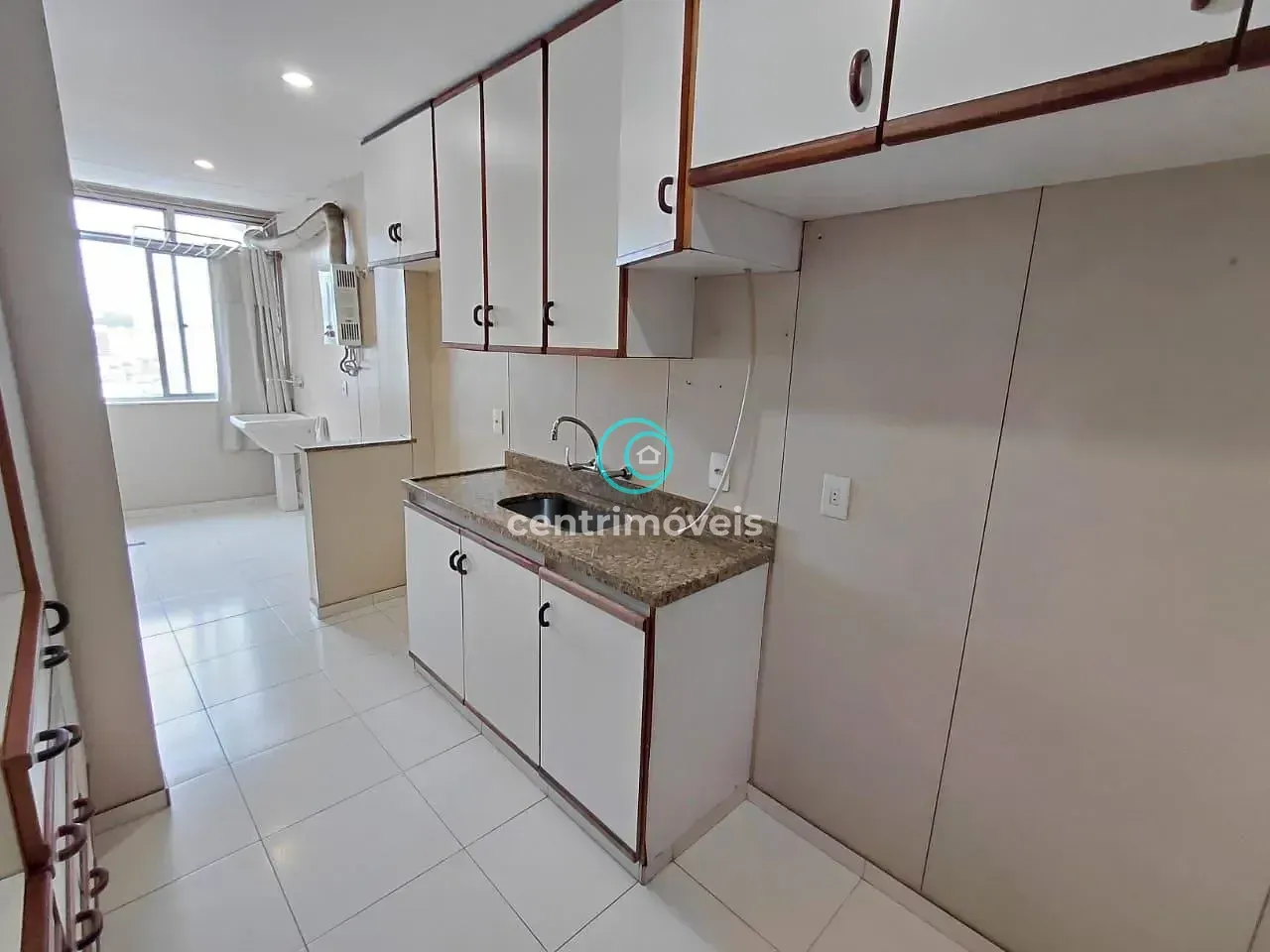 2-bedroom apartment with a mountain view in Rio de Janeiro — photo 17