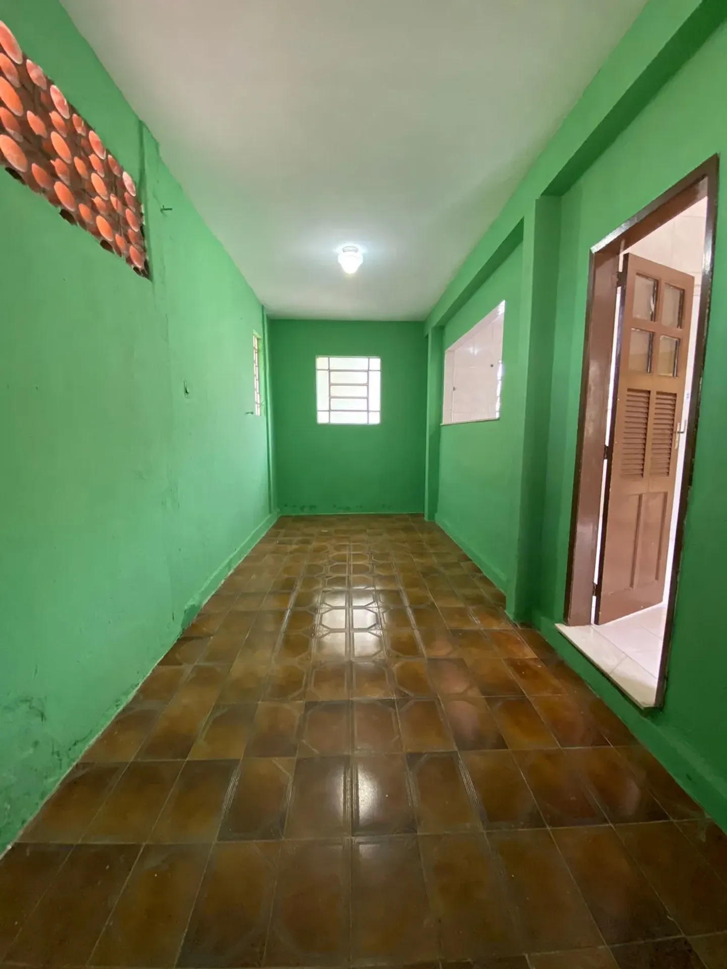 Casa sin muebles con 2 dormitorios y balcón — photo 35