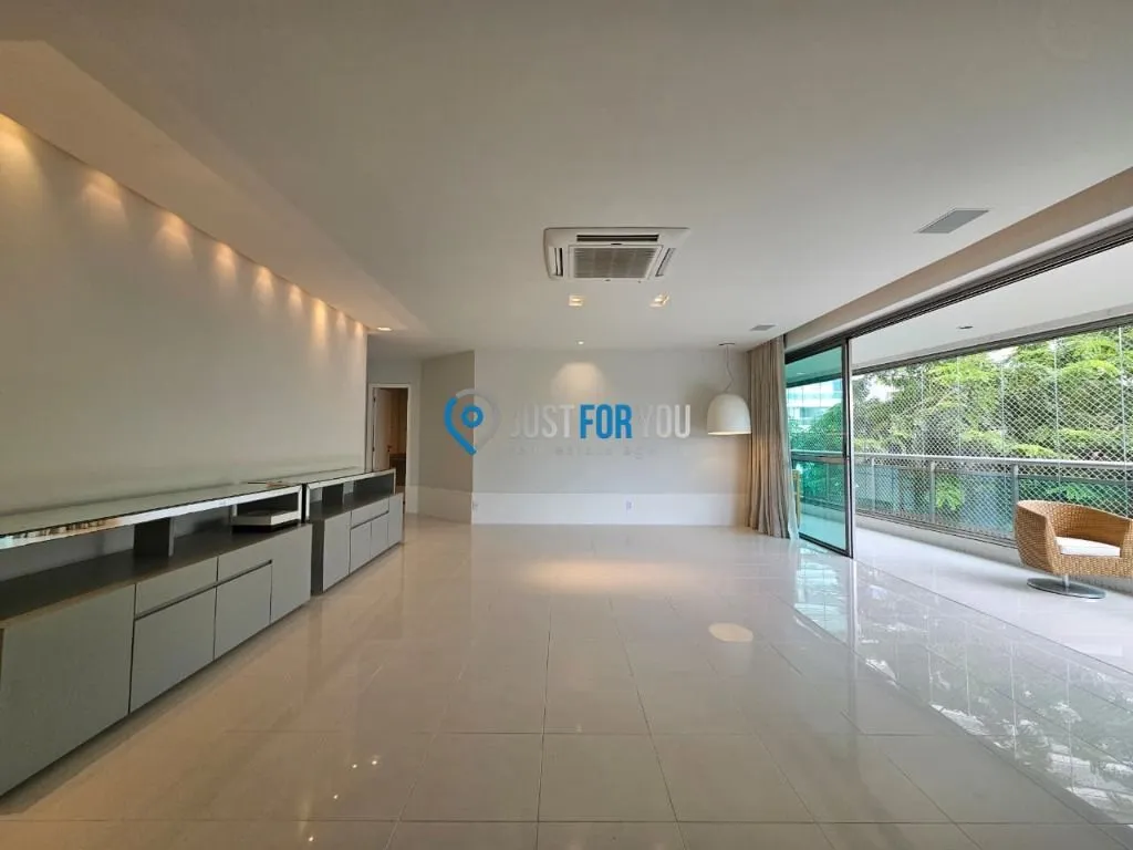 Apartamento mobiliado de 4 quartos em condomínio com piscina — photo 13