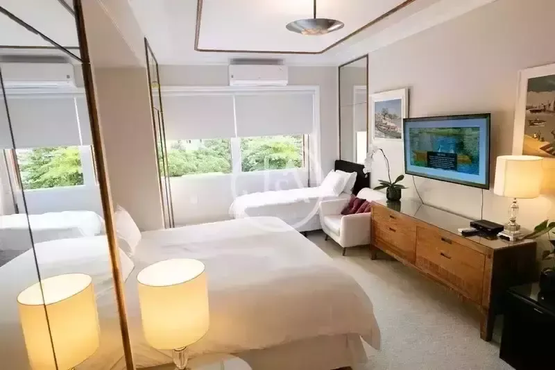 Rental apartment 4 bedrooms 587 m² with 4 parking spots — photo 27