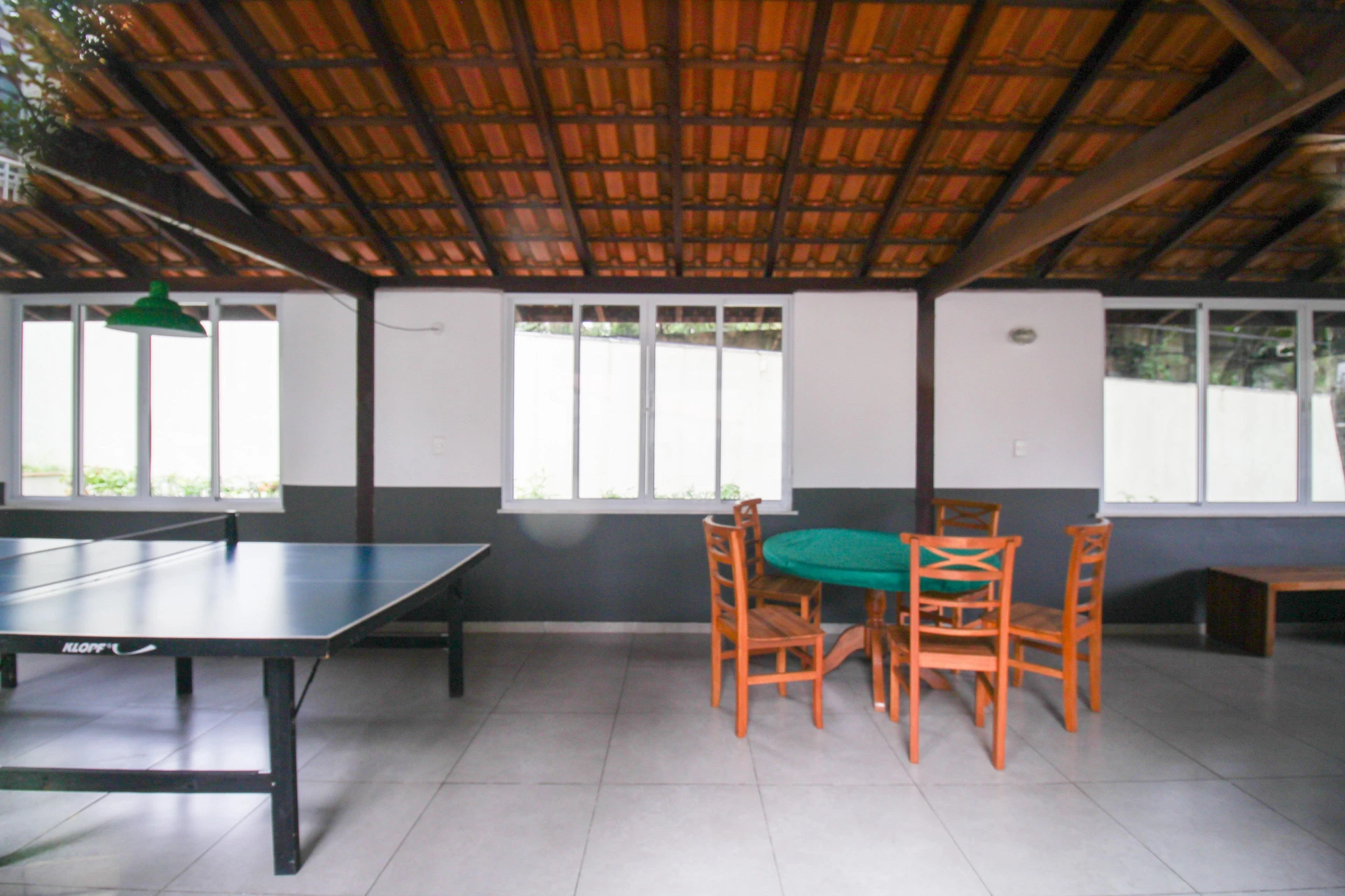 Apartamento mobiliado com 2 quartos e varanda envidraçada — photo 63