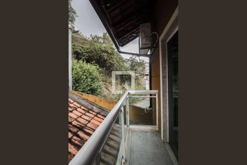 Rental house with 4 en-suite bedrooms and 606 m² — photo 27