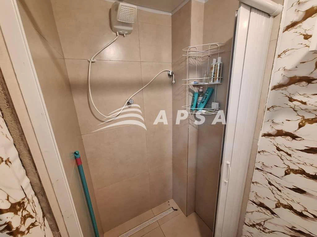 Студія 30 м² з компактним кухонним куточком і 1 ванною — photo 15