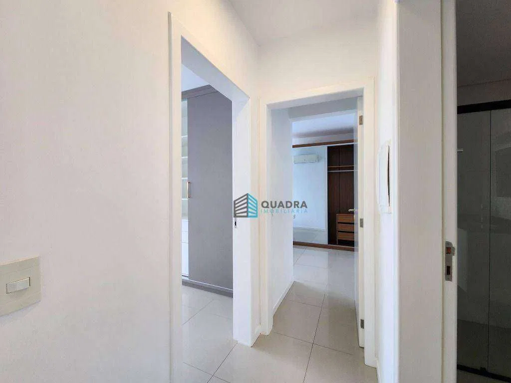 2-bedroom apartment with a home office in Florianópolis — photo 17