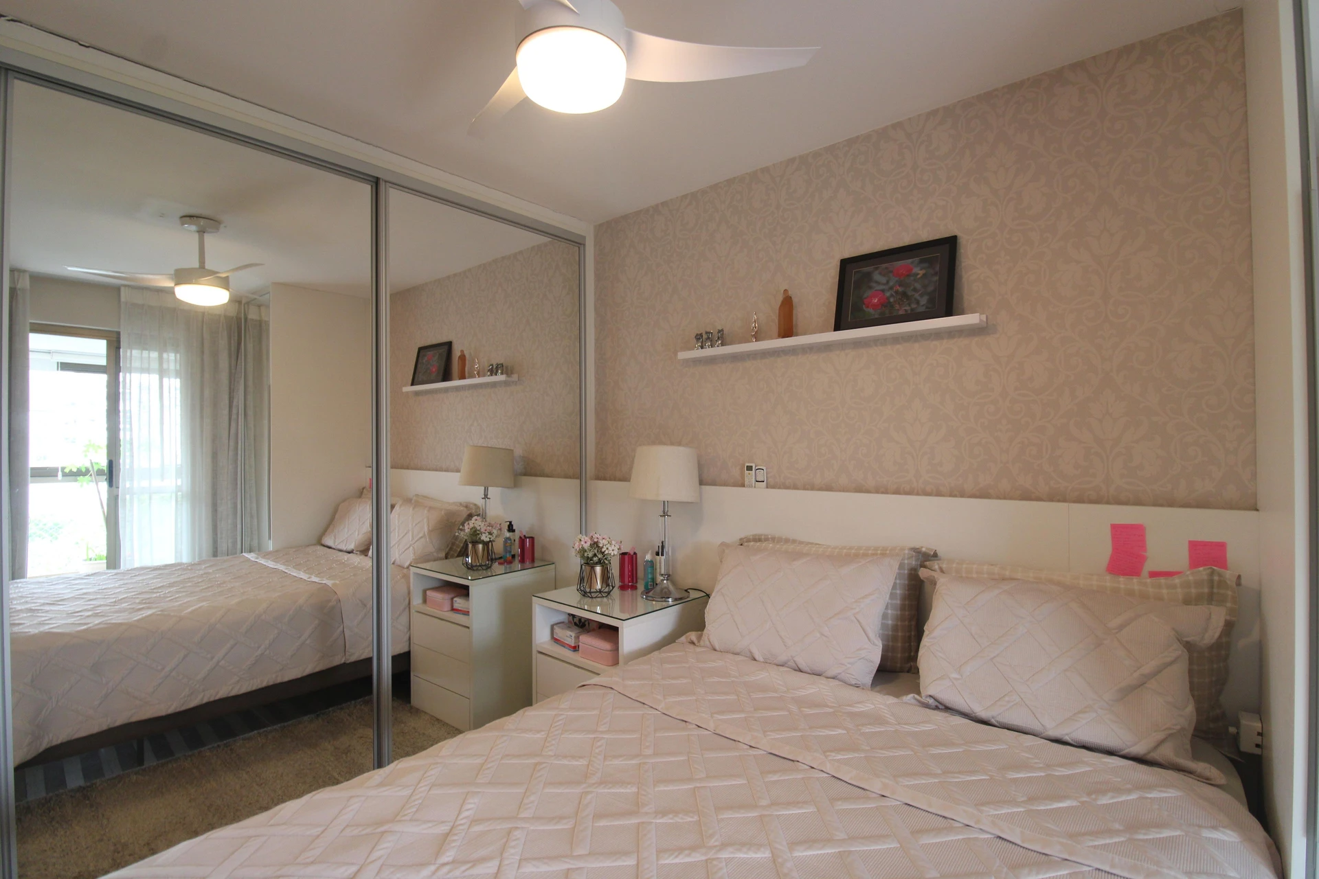 Furnished apartment, 112 m², with a glass-enclosed balcony — photo 8