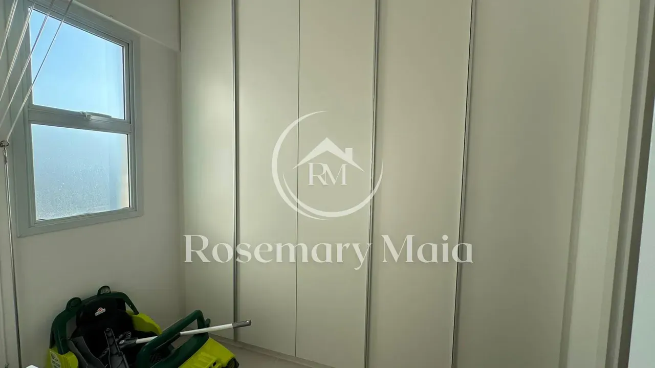 179 m² apartment with 3 bedrooms and 3 parking spaces — photo 31