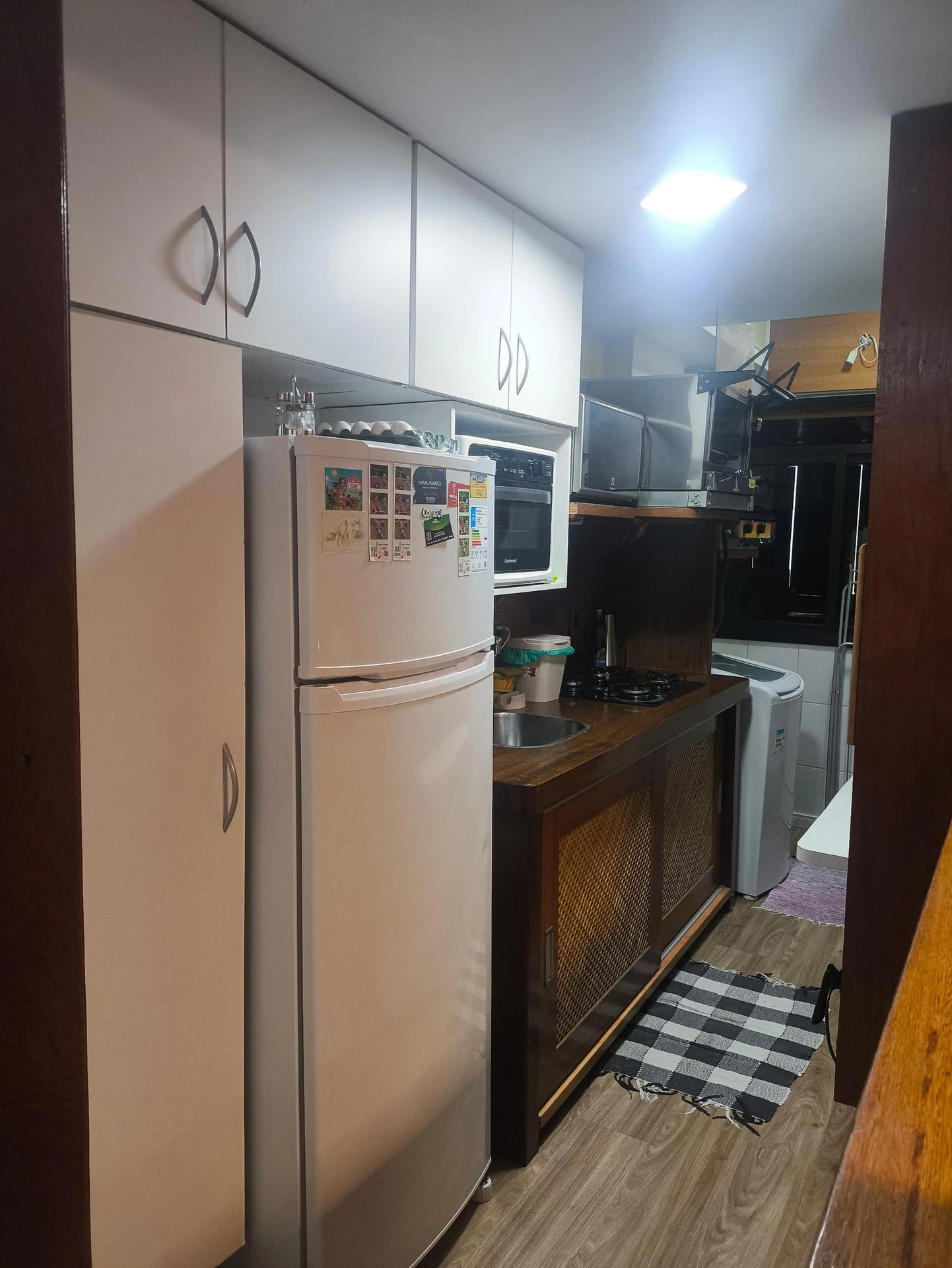 Apartamento mobiliado com 2 quartos e banheiro privativo — photo 25