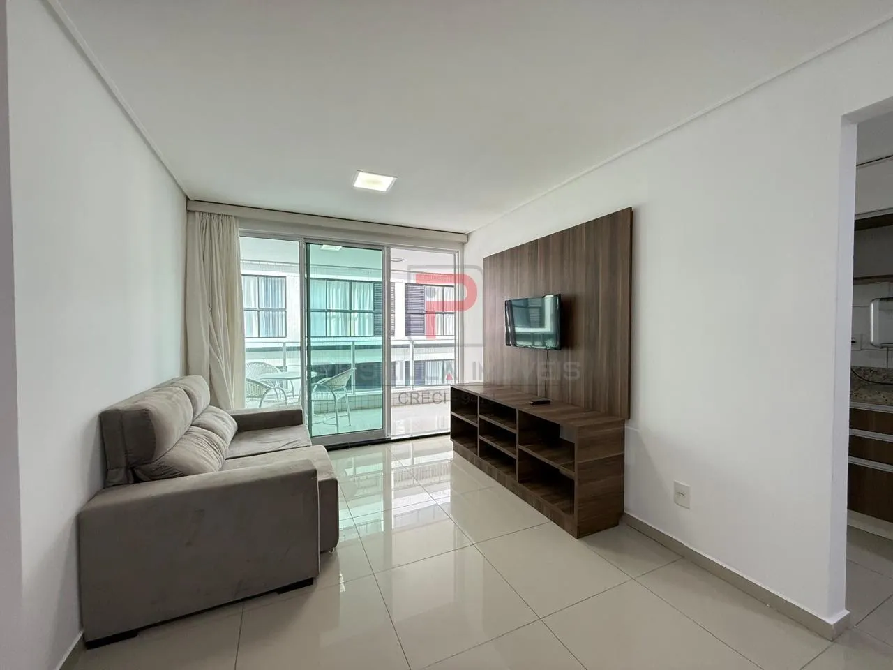 Furnished apartment with 2 bedrooms and private BBQ