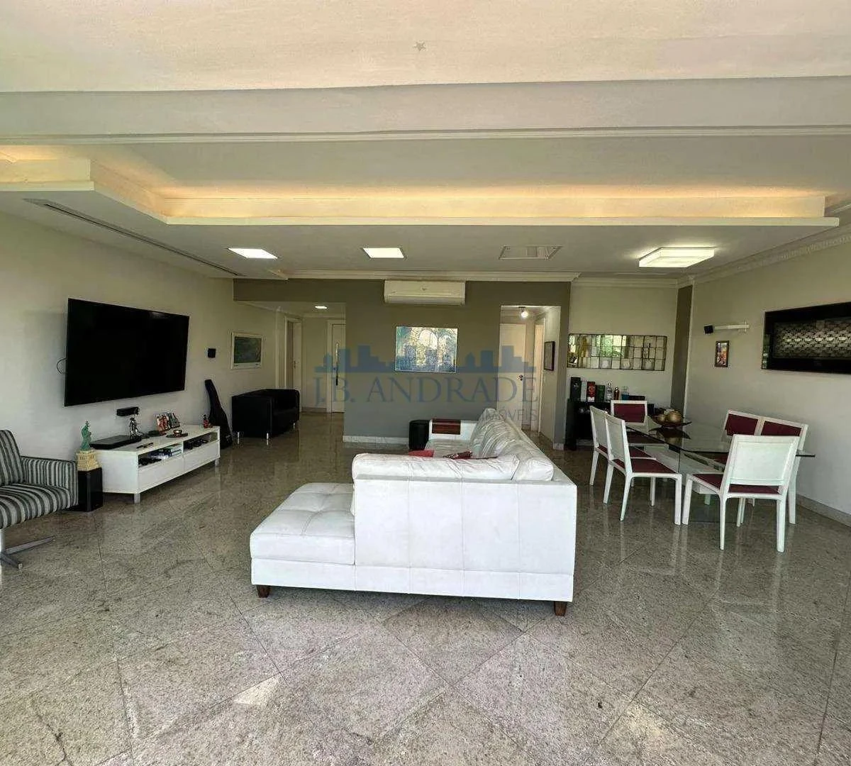 Duplex penthouse with 3 bedrooms and 355 m² — photo 12