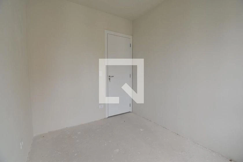 3-bedroom apartment in a building with a gym — photo 35