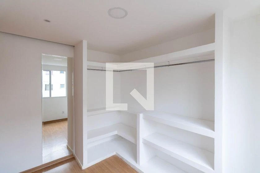 2-bedroom apartment in a building with a gym — photo 16