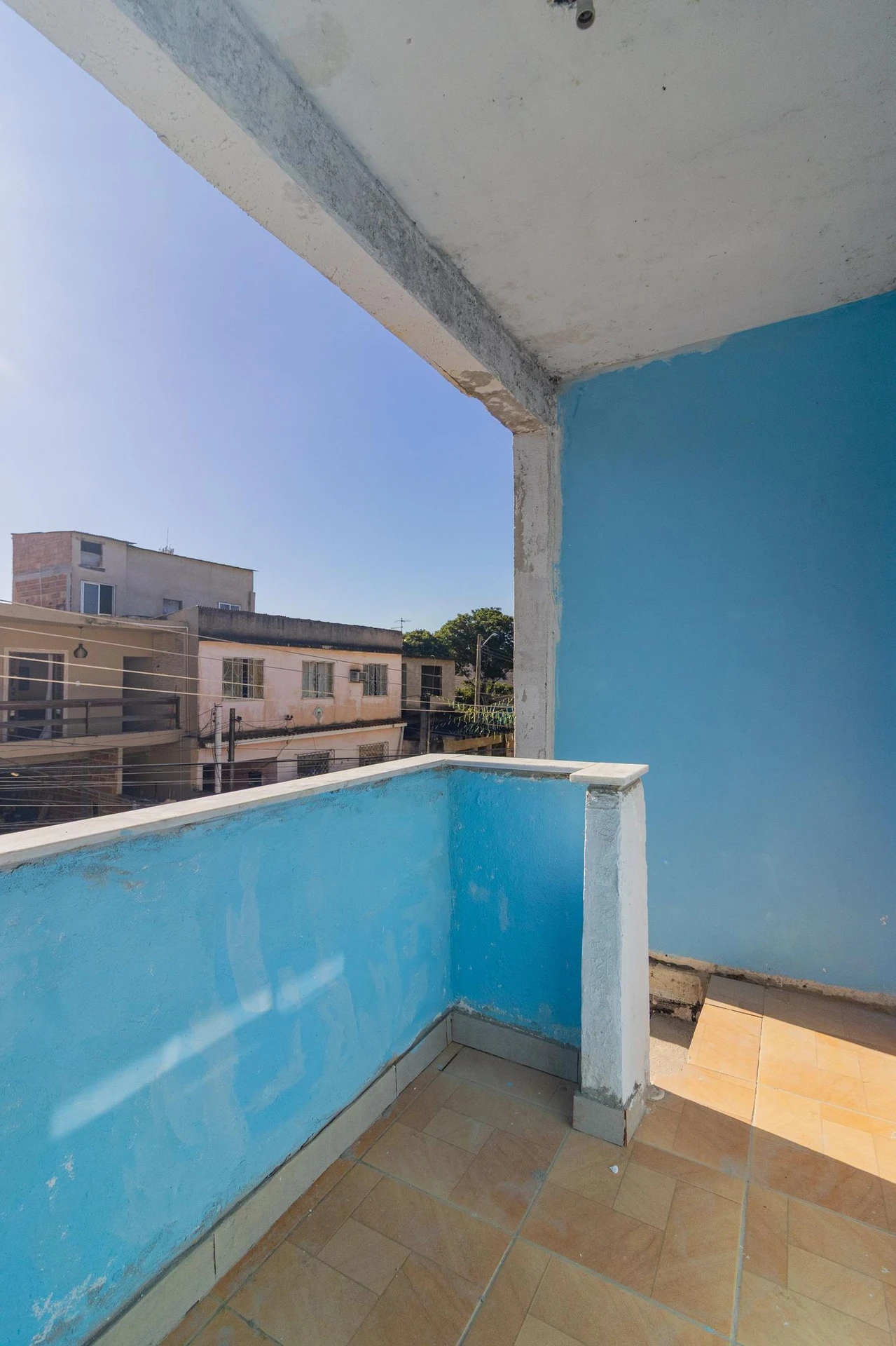 Casa sin amueblar con 2 dormitorios y balcón — photo 7