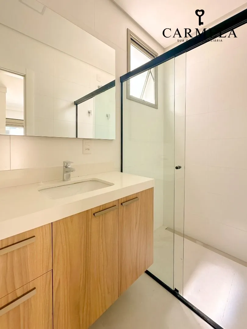 Вид на воду и 3 спальни: квартира 122 м² — photo 43
