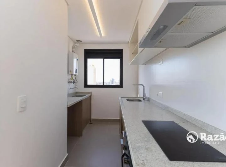 81 m² apartment with 2 bedrooms and an open-plan kitchen — photo 2
