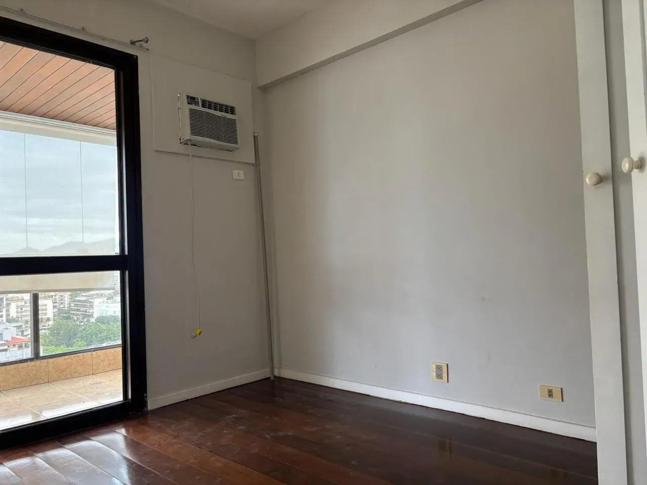 150 m² apartment with 3 bedrooms and private BBQ area — photo 17