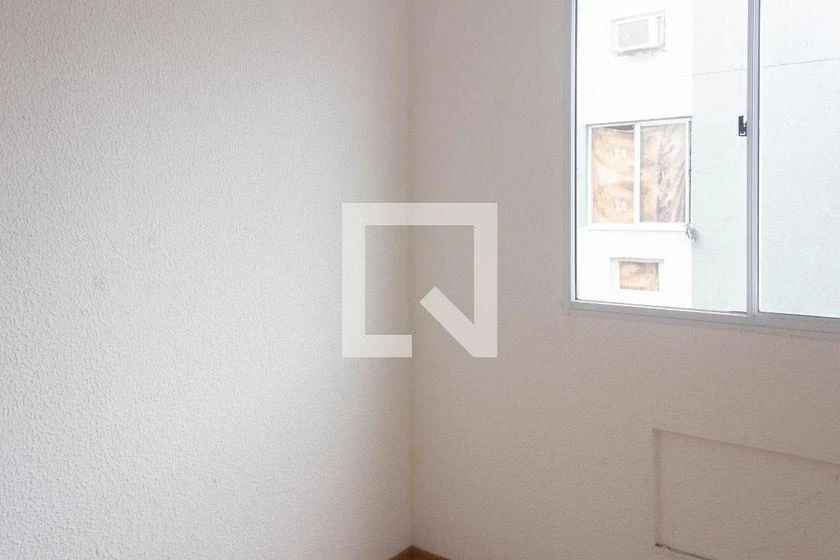 2-bedroom apartment in a building with a pool — photo 28