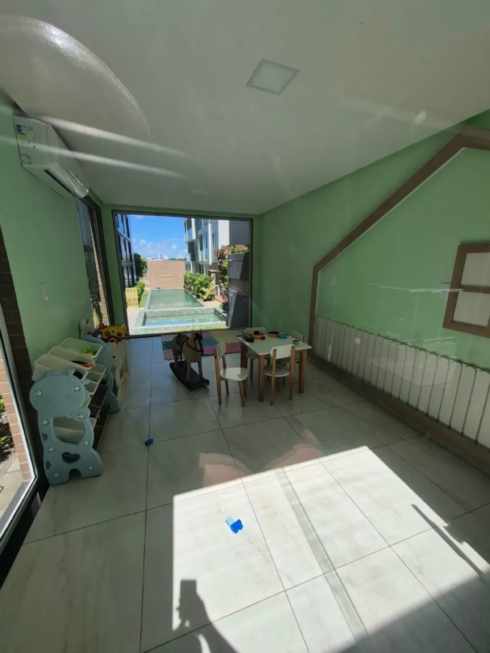 2-bedroom apartment in a building with a gym — photo 17