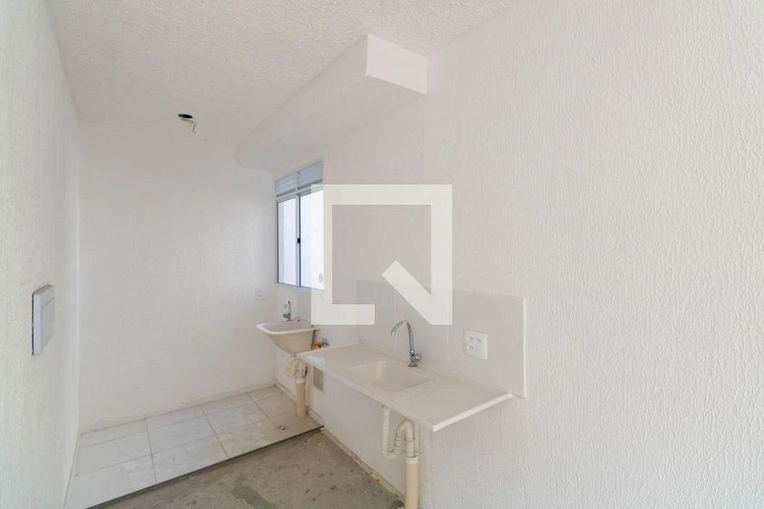 Apartamento sem mobília com 2 quartos e 1 banheiro — photo 15