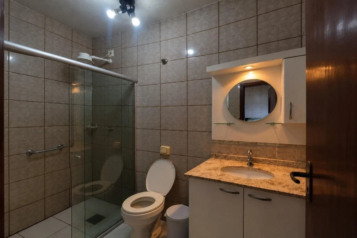 Home office in a 4-bedroom house, 270 m² — photo 13