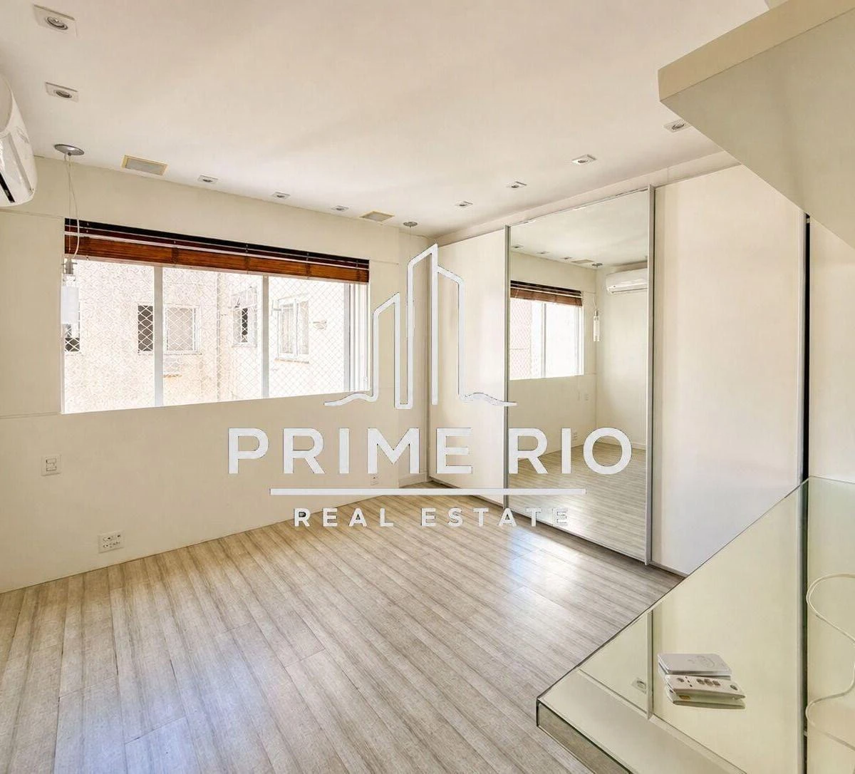 Duplex penthouse with 3 en-suite bedrooms — photo 9