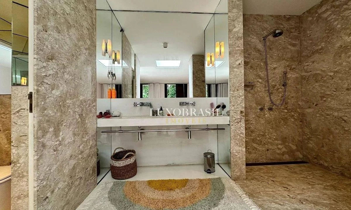 Casa amueblada con 4 dormitorios y parrilla en balcón — photo 38
