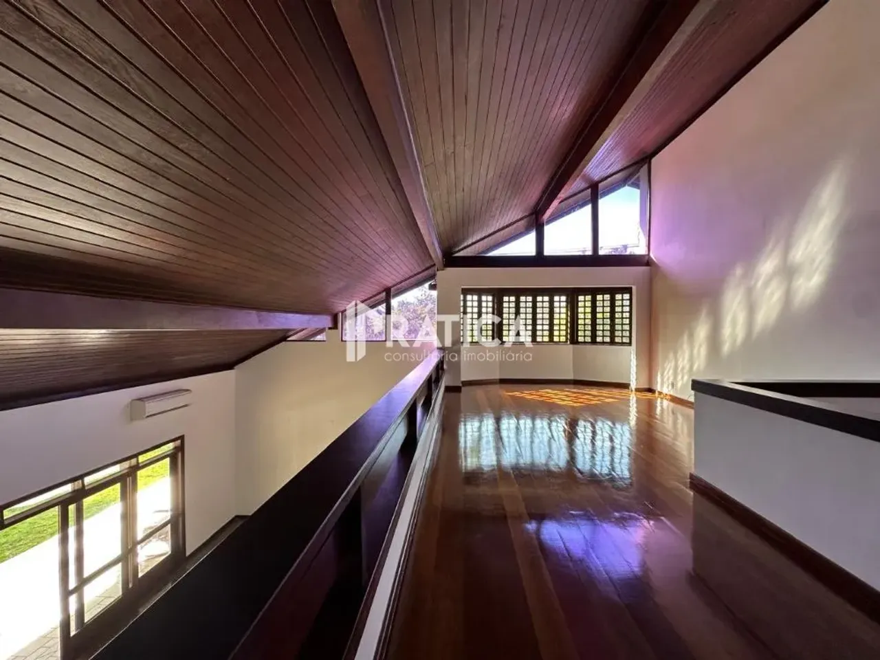 House with 5 bedrooms and 5 bathrooms, balcony grill — photo 16