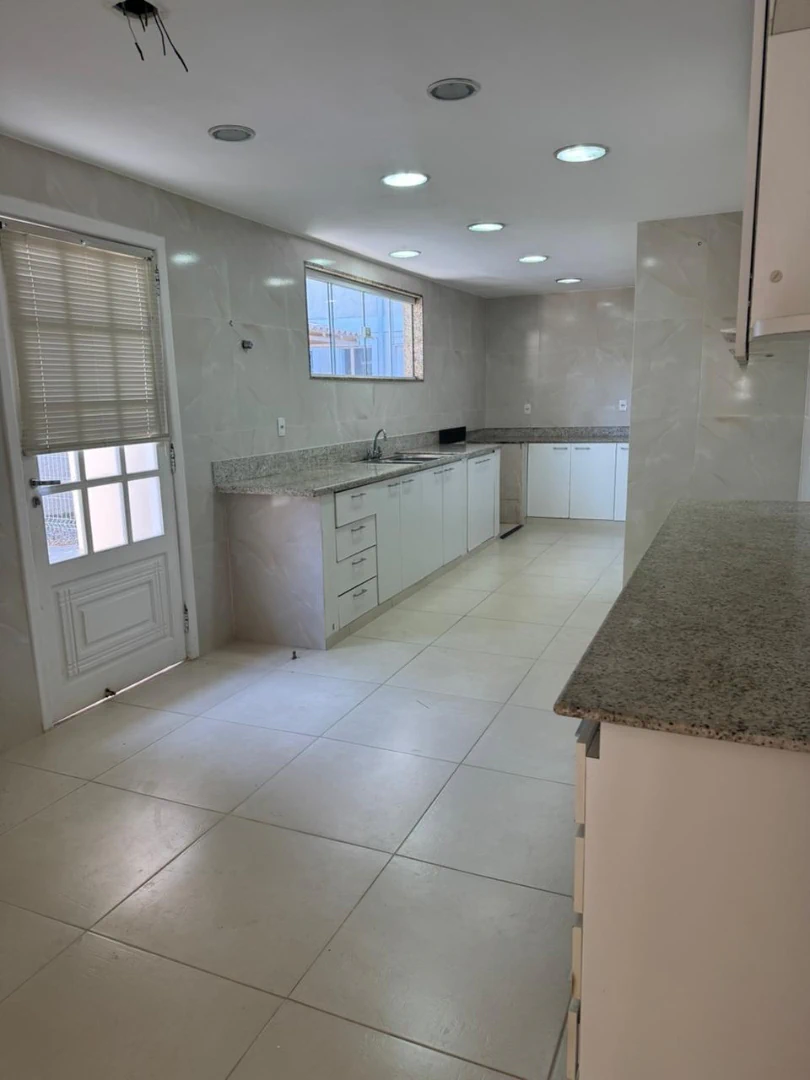 470 m² house with 3 bedrooms and 2 en suites — photo 13