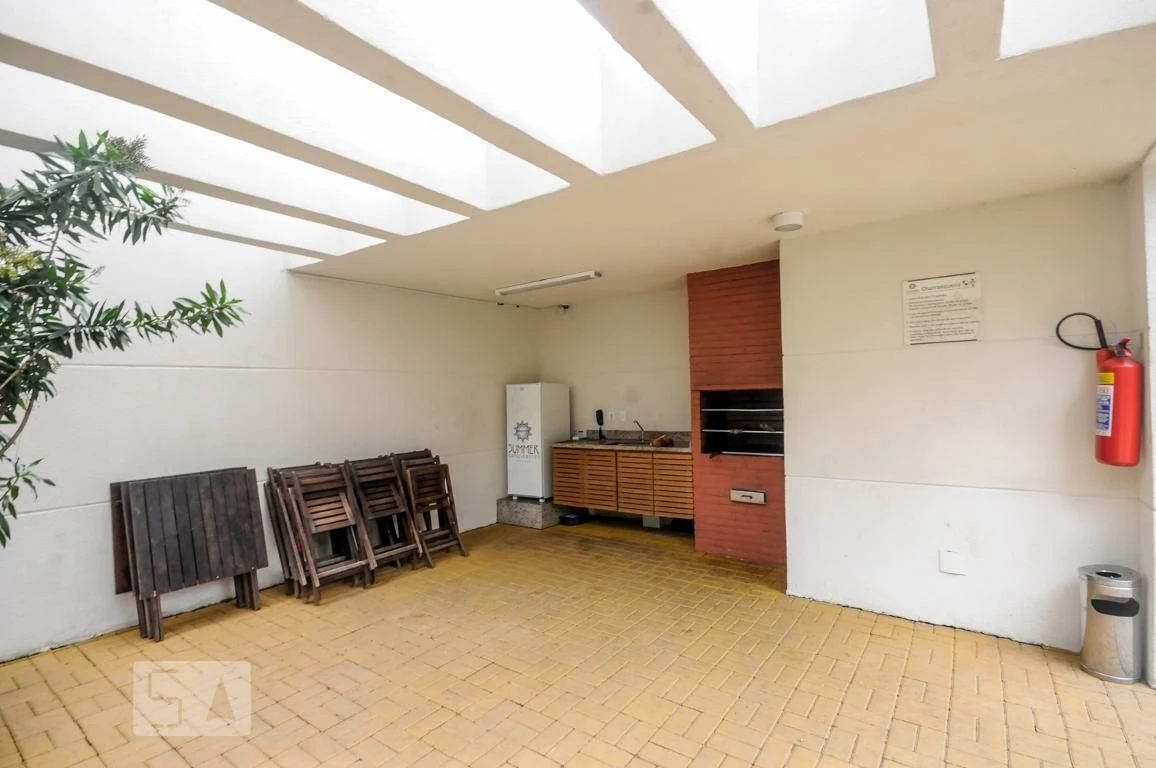 Unfurnished 3-bedroom apartment with balcony — photo 54