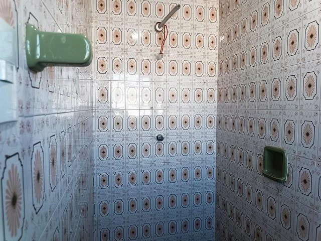 Ground-floor apartment with 3 bedrooms and 1 bathroom — photo 40
