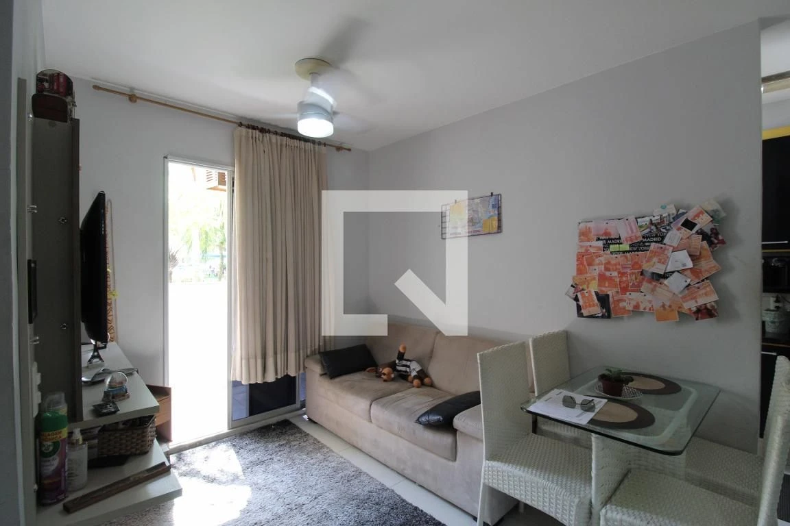 Apartamento mobiliado com 2 quartos e varanda — photo 8